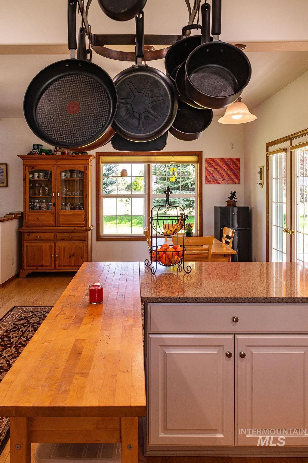 101 Quail Ridge Drive, Shoshone, Idaho 83352, 5 Bedrooms, 3.5 Bathrooms, Residential For Sale, Price $749,000, 98947410