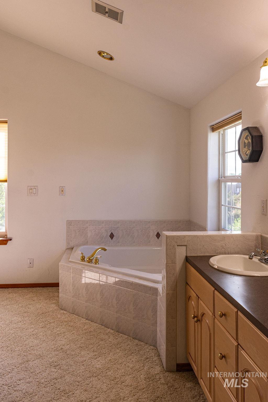 101 Quail Ridge Drive, Shoshone, Idaho 83352, 5 Bedrooms, 3.5 Bathrooms, Residential For Sale, Price $749,000, 98947410