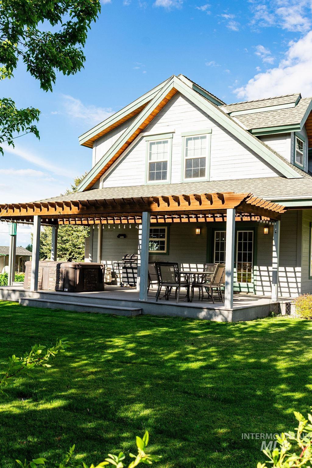 101 Quail Ridge Drive, Shoshone, Idaho 83352, 5 Bedrooms, 3.5 Bathrooms, Residential For Sale, Price $749,000, 98947410