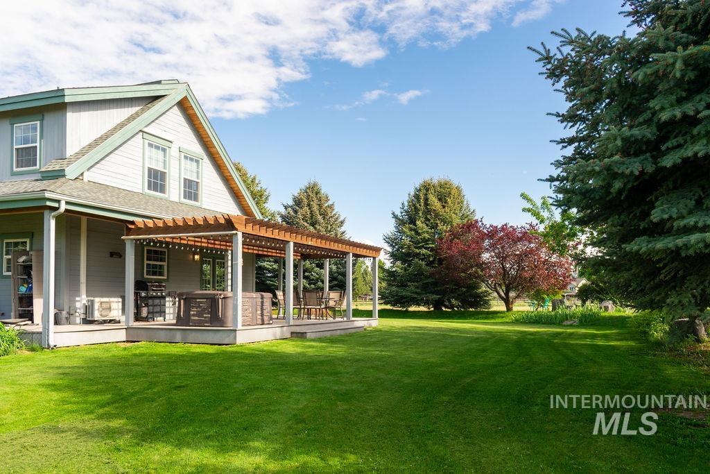 101 Quail Ridge Drive, Shoshone, Idaho 83352, 5 Bedrooms, 3.5 Bathrooms, Residential For Sale, Price $749,000, 98947410