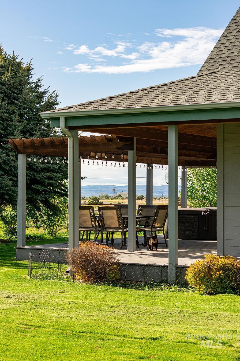 101 Quail Ridge Drive, Shoshone, Idaho 83352, 5 Bedrooms, 3.5 Bathrooms, Residential For Sale, Price $749,000, 98947410