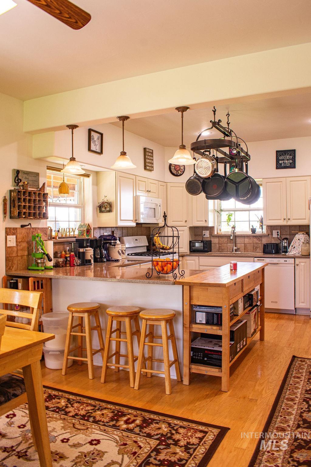101 Quail Ridge Drive, Shoshone, Idaho 83352, 5 Bedrooms, 3.5 Bathrooms, Residential For Sale, Price $749,000, 98947410