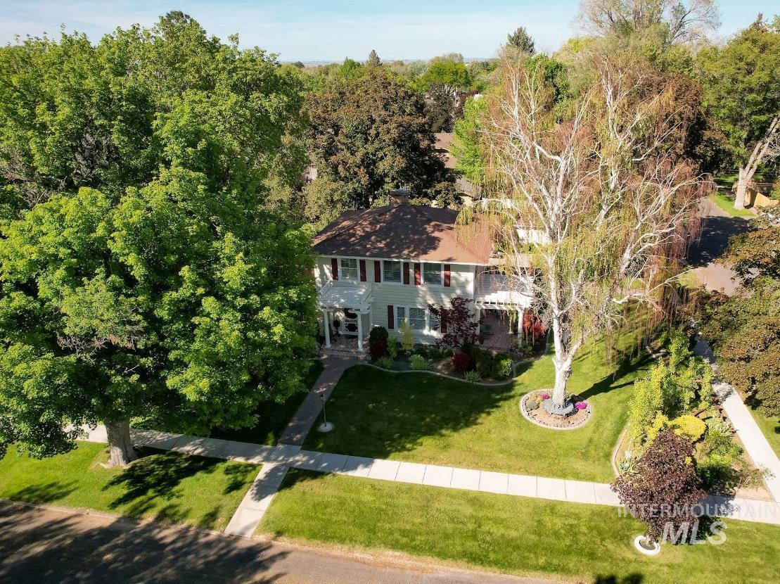 206 8th Ave. N, Twin Falls, Idaho 83301, 4 Bedrooms, 3 Bathrooms, Residential For Sale, Price $648,000, 98947413