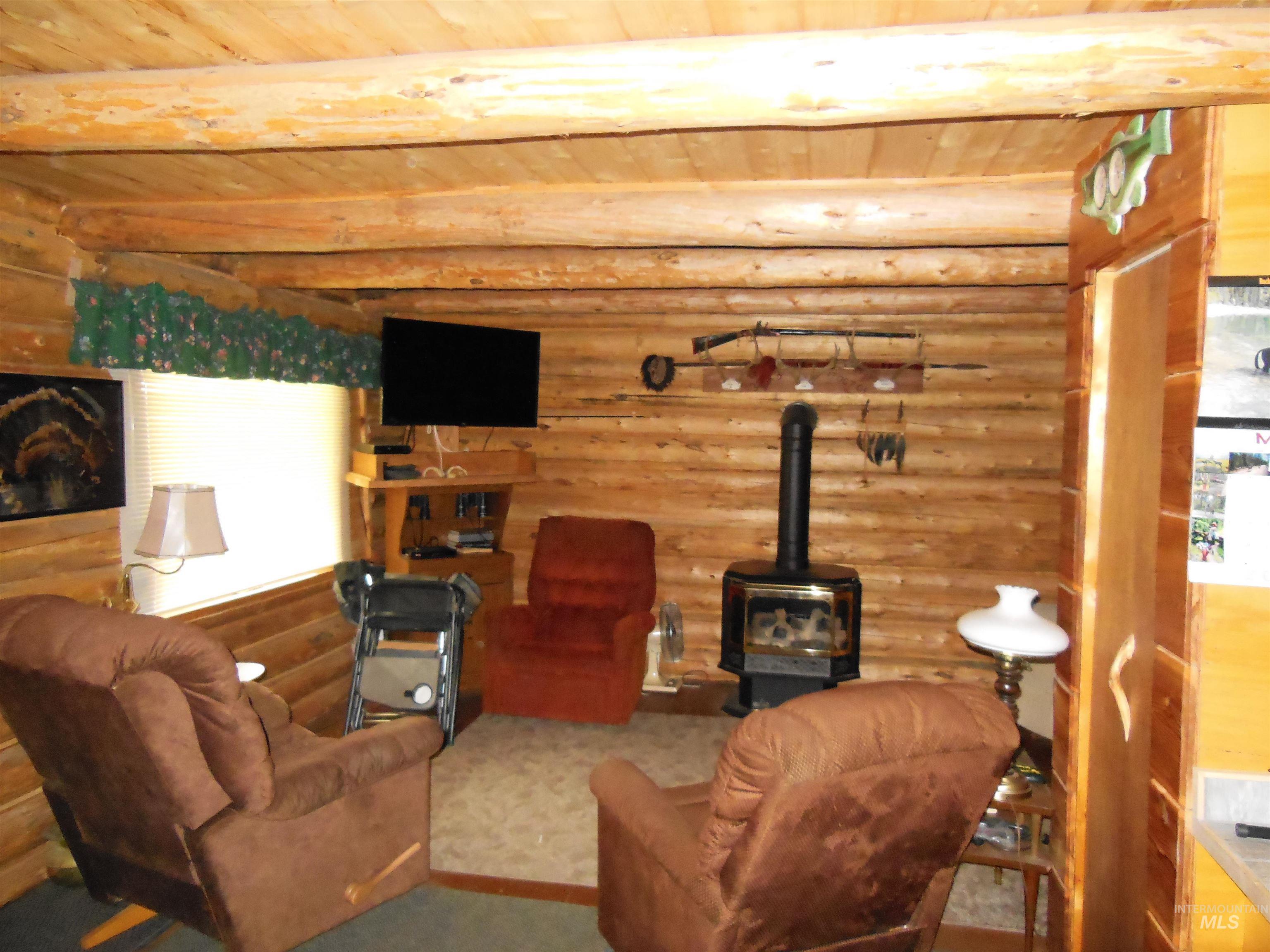 3695 W Mountain Rd, Anatone, Washington 99401, 5 Bedrooms, 1 Bathroom, Residential For Sale, Price $319,000, 98947419