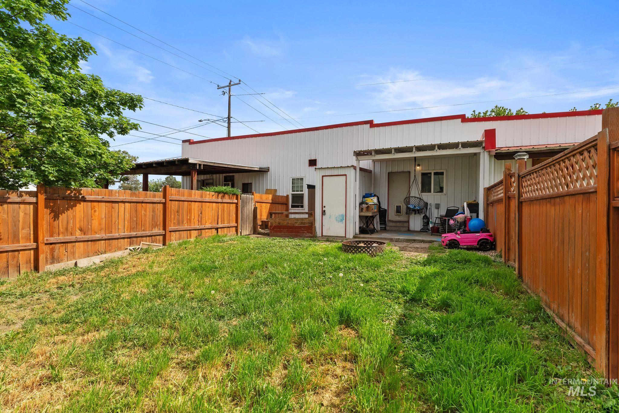 1156 13th St, Clarkston, Washington 99403, 1 Bedroom, 1 Bathroom, Residential Income For Sale, Price $359,000, 98947431