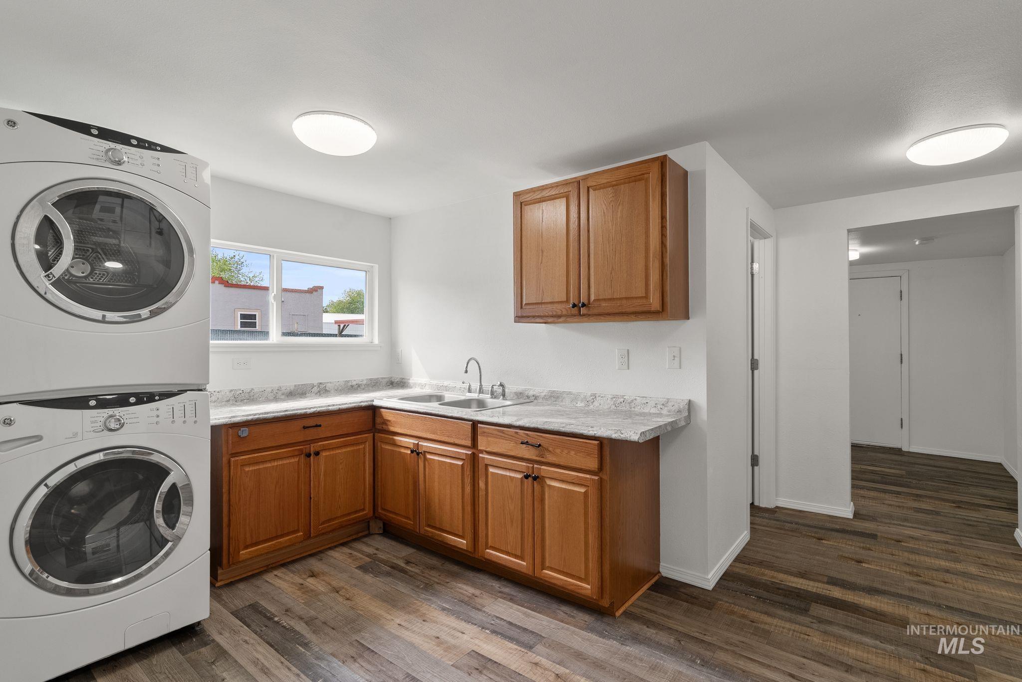 1156 13th St, Clarkston, Washington 99403, 1 Bedroom, 1 Bathroom, Residential Income For Sale, Price $359,000, 98947431