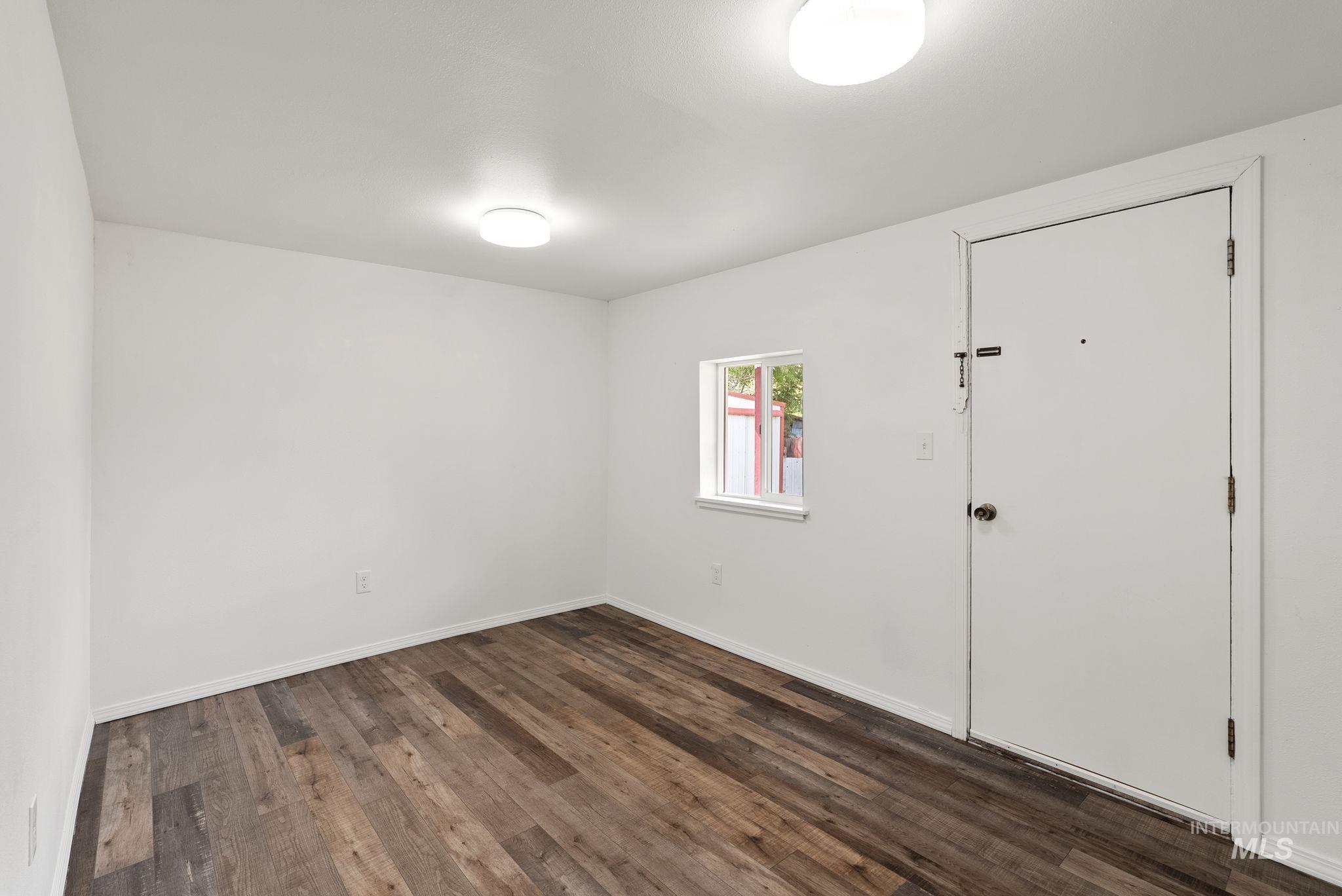 1156 13th St, Clarkston, Washington 99403, 1 Bedroom, 1 Bathroom, Residential Income For Sale, Price $359,000, 98947431