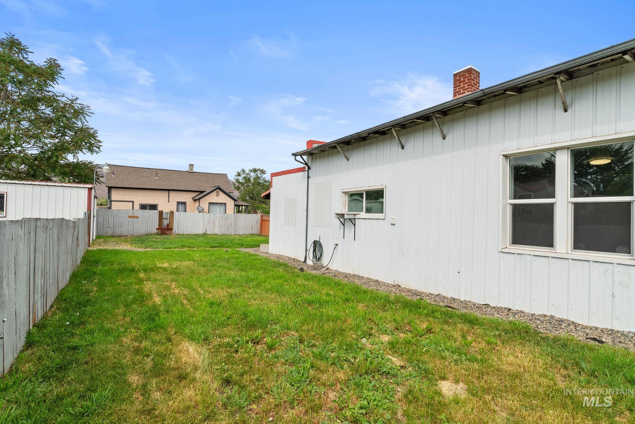 1156 13th St, Clarkston, Washington 99403, 1 Bedroom, 1 Bathroom, Residential Income For Sale, Price $359,000, 98947431