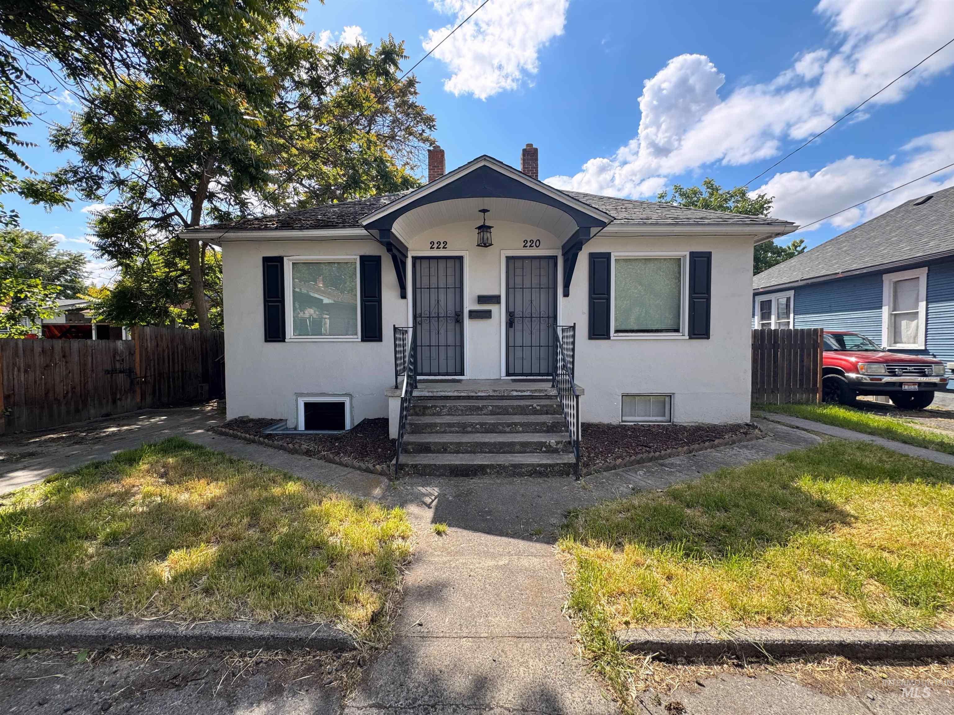 220-222 Glass Way, Lewiston, Idaho 83501, 1 Bedroom, 1 Bathroom, Residential Income For Sale, Price $330,000, 98947438