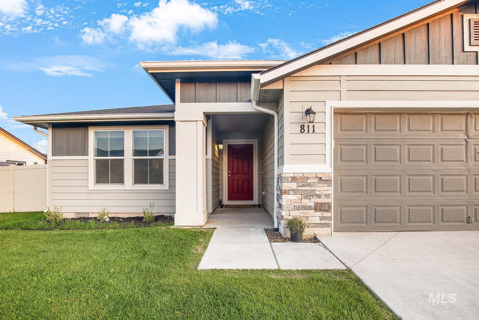 811 Pronghorn Dr, Twin Falls, Idaho 83301-7770, 3 Bedrooms, 2 Bathrooms, Residential For Sale, Price $422,000, 98947439
