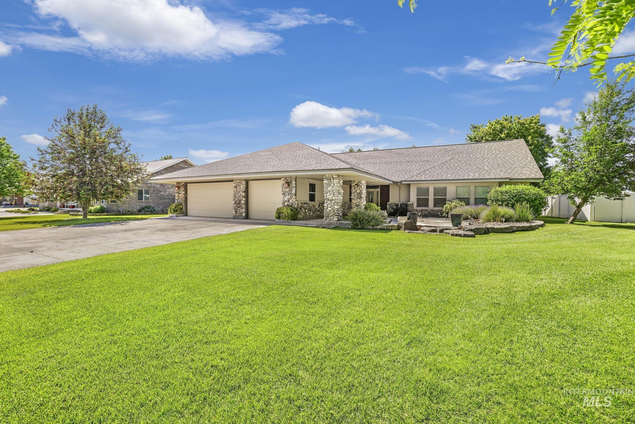 70 Pelican Drive, Rupert, Idaho 83350-0000, 3 Bedrooms, 2.5 Bathrooms, Residential For Sale, Price $650,000, 98947450