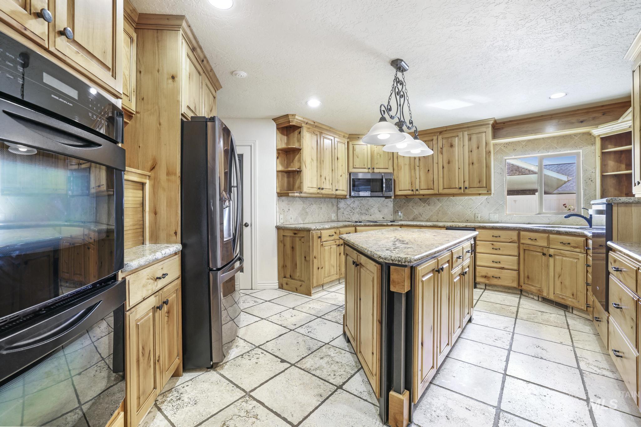 70 Pelican Drive, Rupert, Idaho 83350-0000, 3 Bedrooms, 2.5 Bathrooms, Residential For Sale, Price $650,000, 98947450
