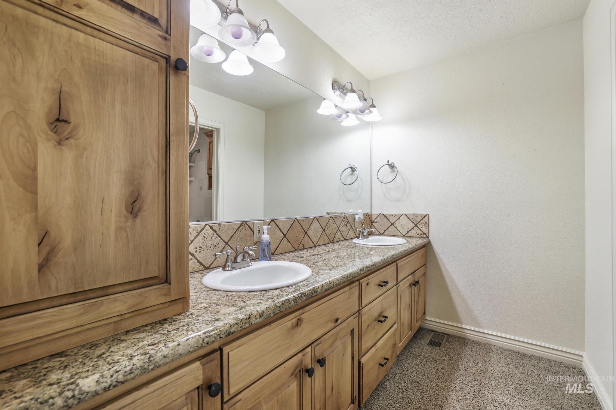 70 Pelican Drive, Rupert, Idaho 83350-0000, 3 Bedrooms, 2.5 Bathrooms, Residential For Sale, Price $650,000, 98947450