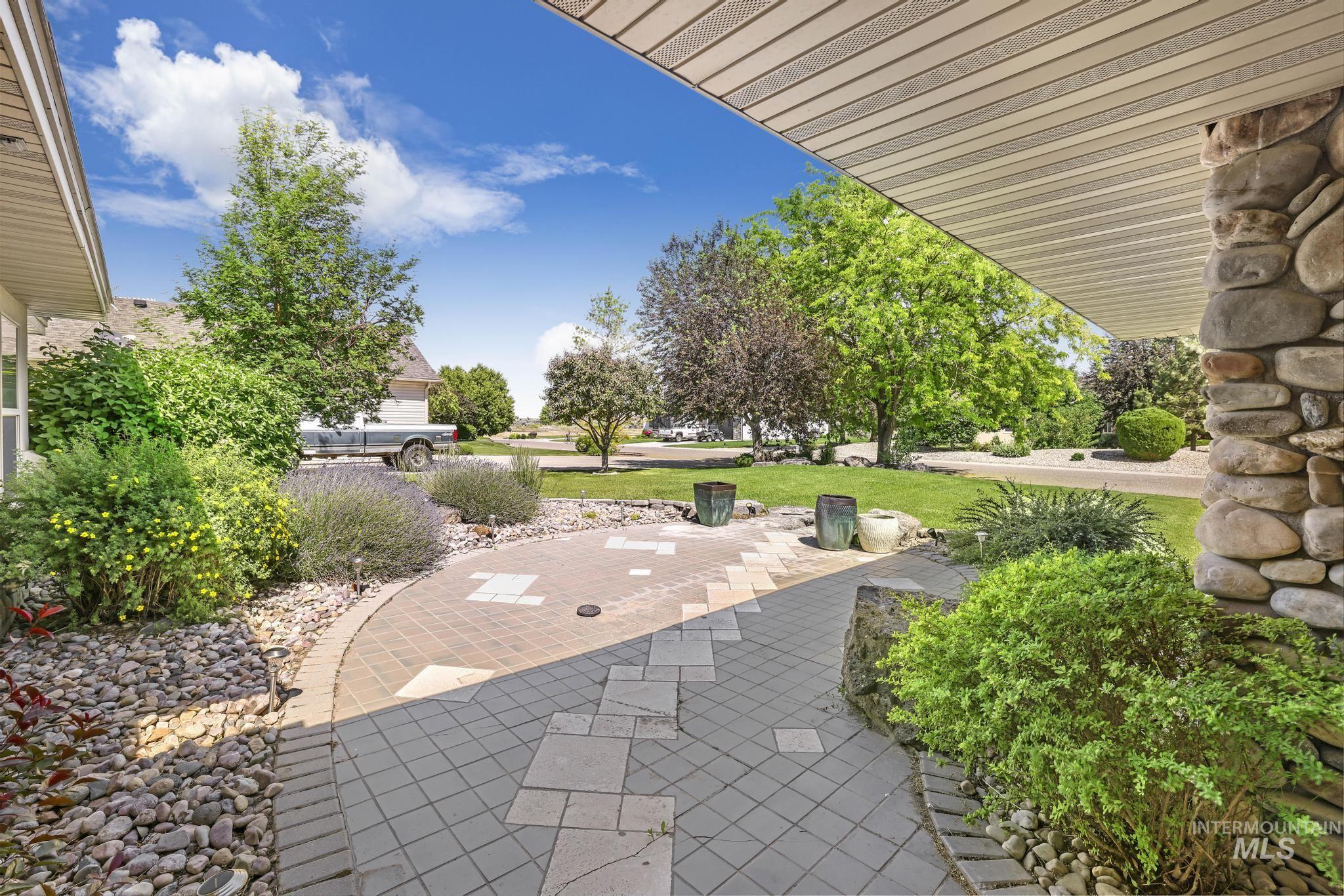 70 Pelican Drive, Rupert, Idaho 83350-0000, 3 Bedrooms, 2.5 Bathrooms, Residential For Sale, Price $650,000, 98947450