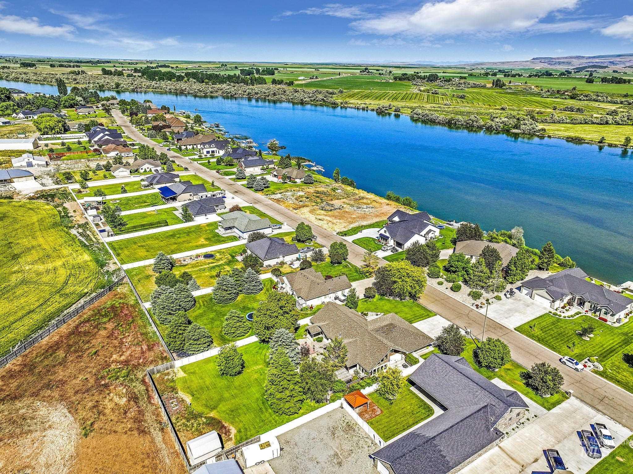 70 Pelican Drive, Rupert, Idaho 83350-0000, 3 Bedrooms, 2.5 Bathrooms, Residential For Sale, Price $650,000, 98947450
