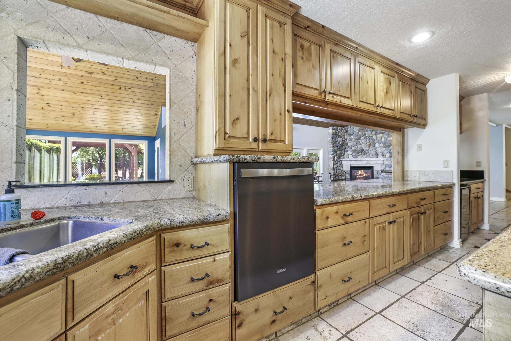 70 Pelican Drive, Rupert, Idaho 83350-0000, 3 Bedrooms, 2.5 Bathrooms, Residential For Sale, Price $650,000, 98947450