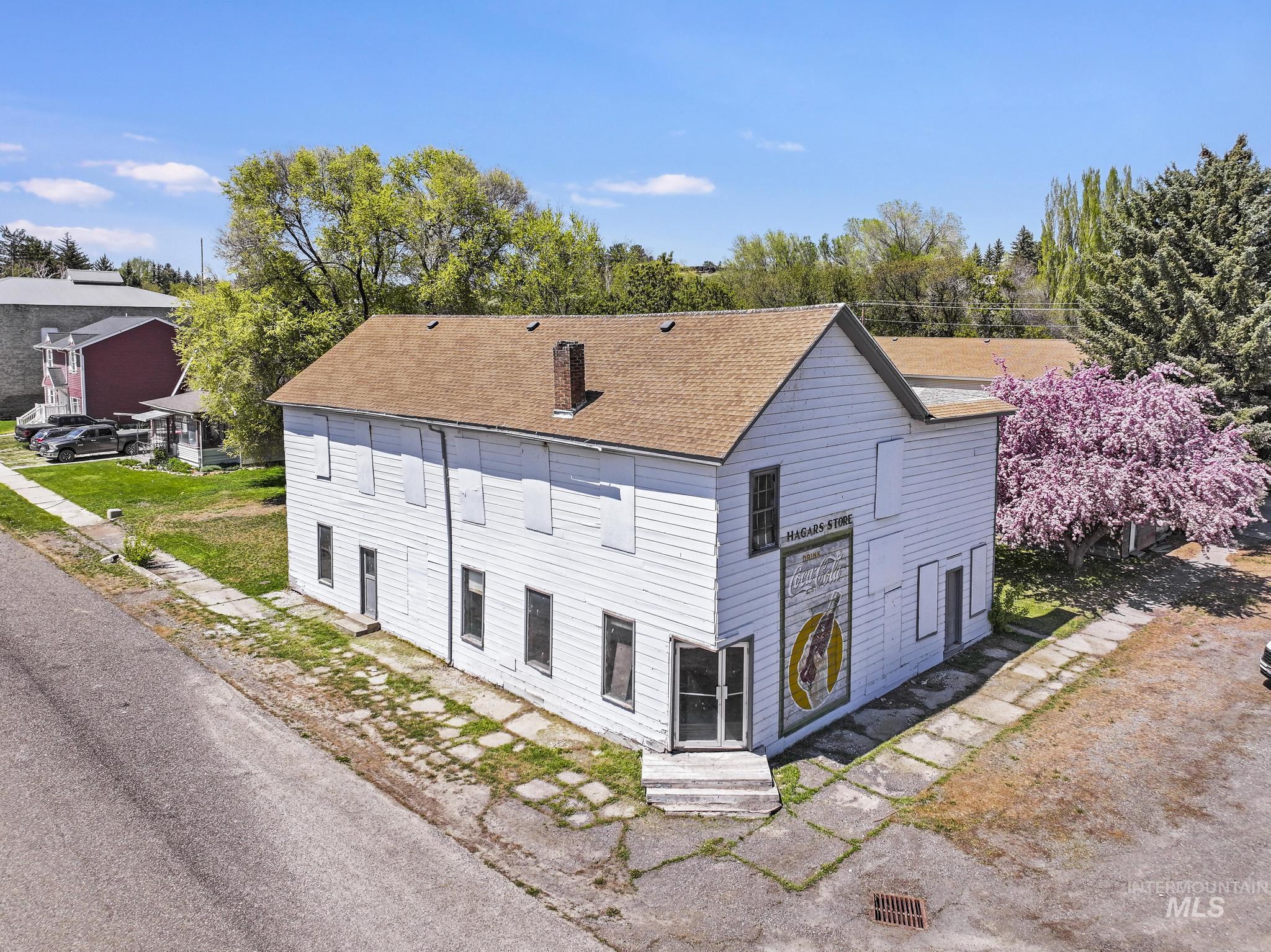 249 Main Street, Albion, Idaho 83311-0000, 2 Bedrooms, 6 Rooms, Business/Commercial For Sale, Price $150,000, 98947463
