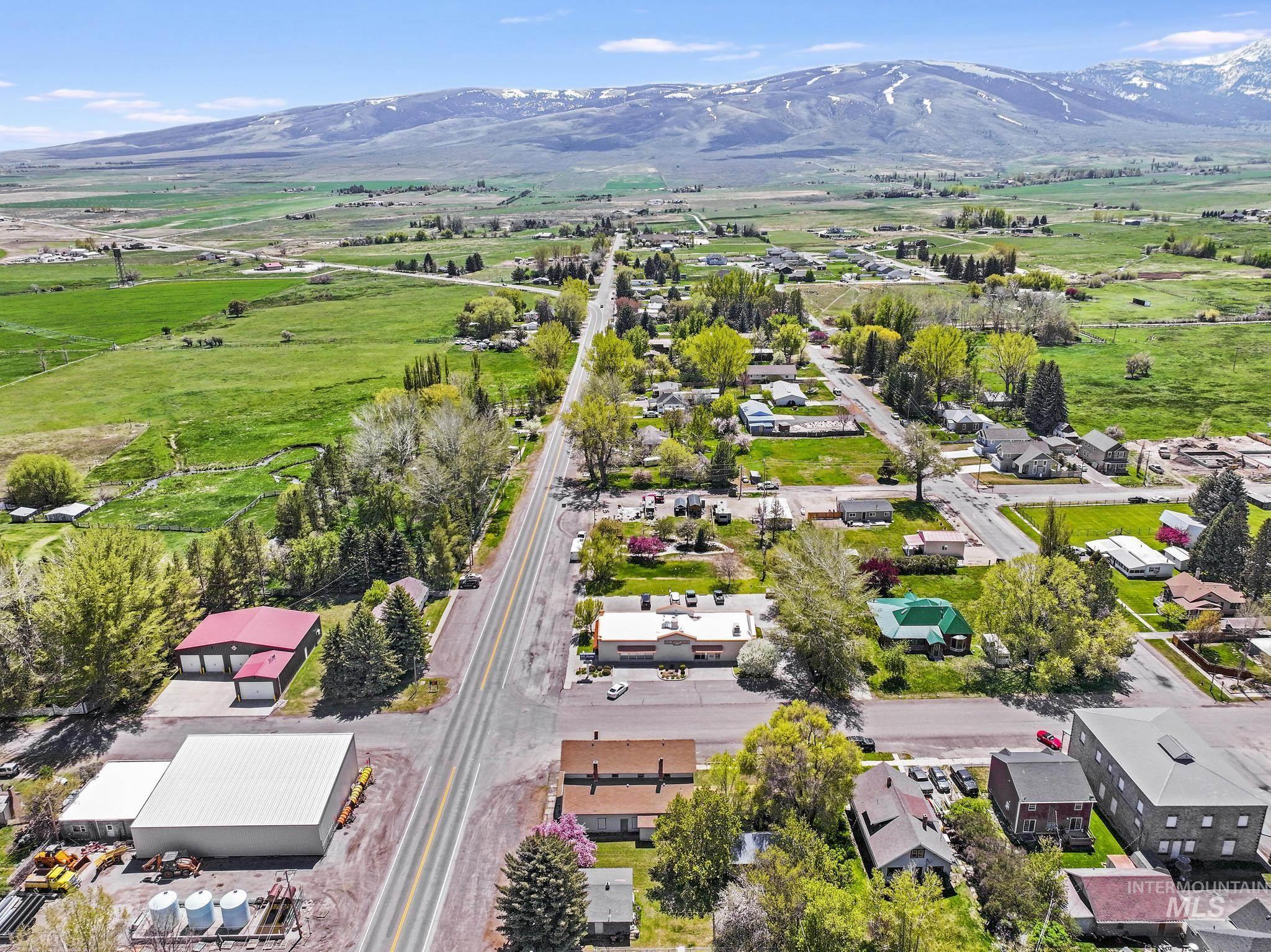 249 Main Street, Albion, Idaho 83311-0000, 2 Bedrooms, 6 Rooms, Business/Commercial For Sale, Price $150,000, 98947463