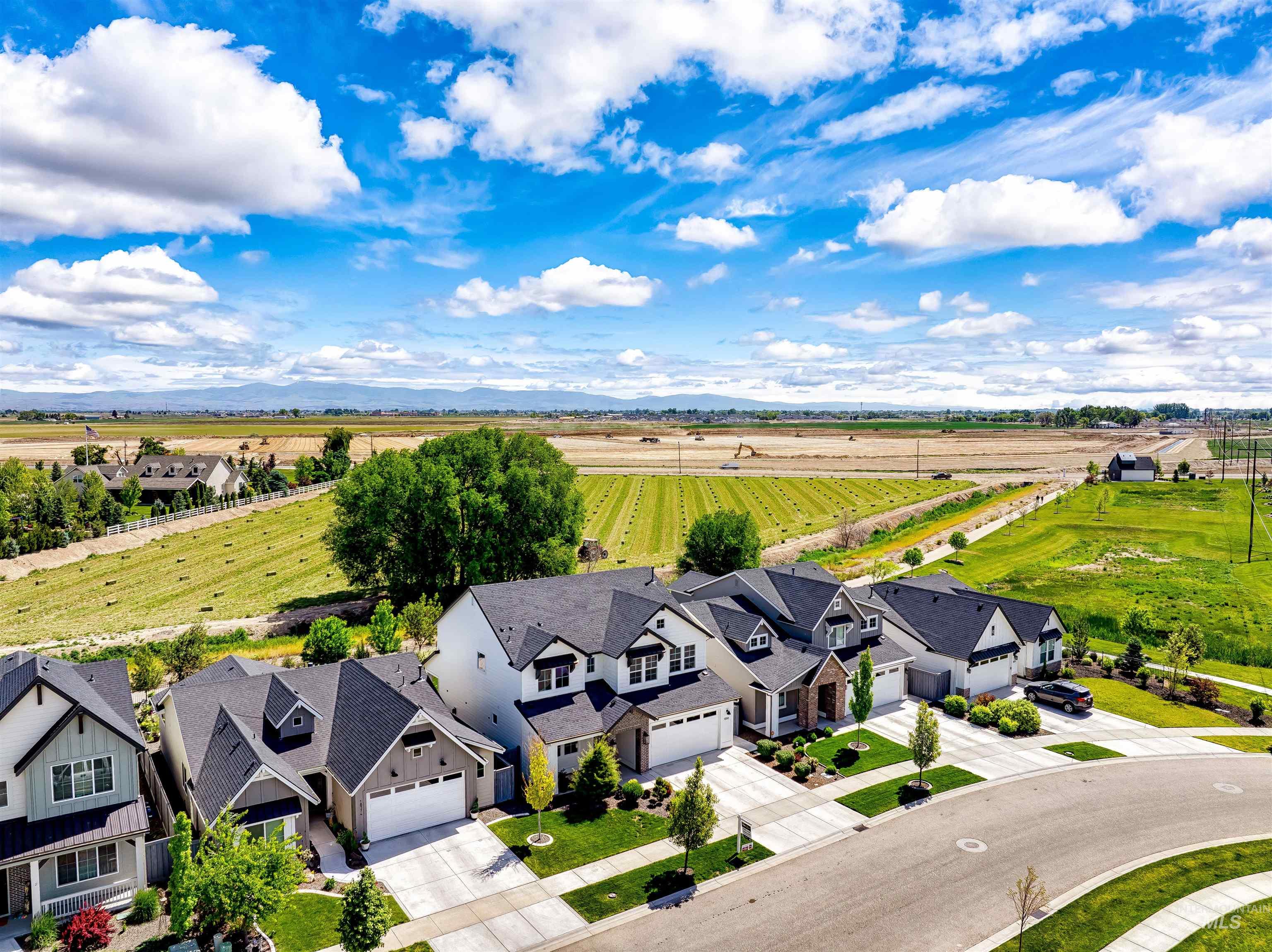 18366 Hush Creek Way, Nampa, Idaho 83687, 4 Bedrooms, 2.5 Bathrooms, Residential For Sale, Price $579,900, 98947473