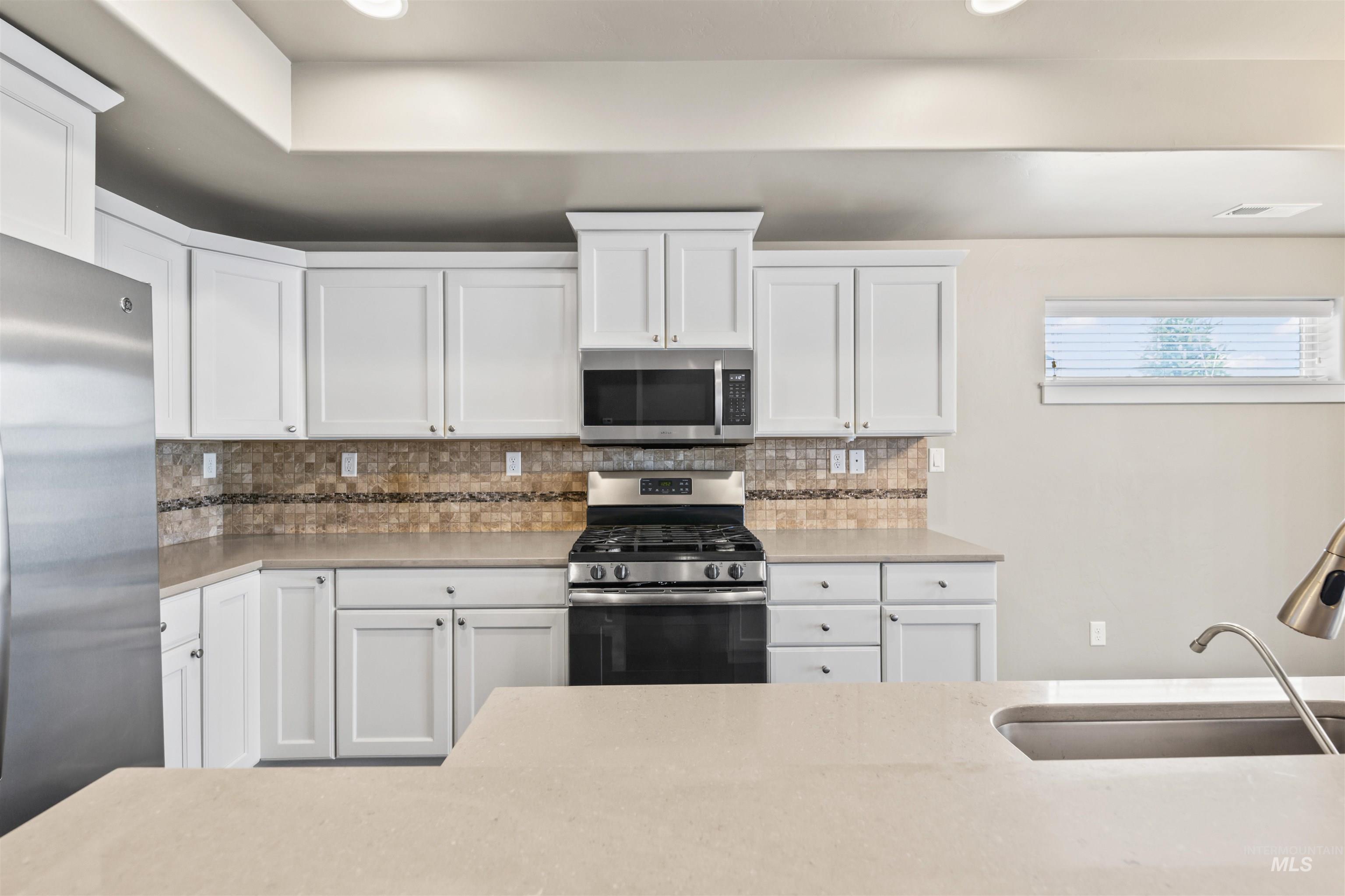 3605 S Edgeview, Nampa, Idaho 83686, 3 Bedrooms, 2 Bathrooms, Residential For Sale, Price $439,900, 98947478