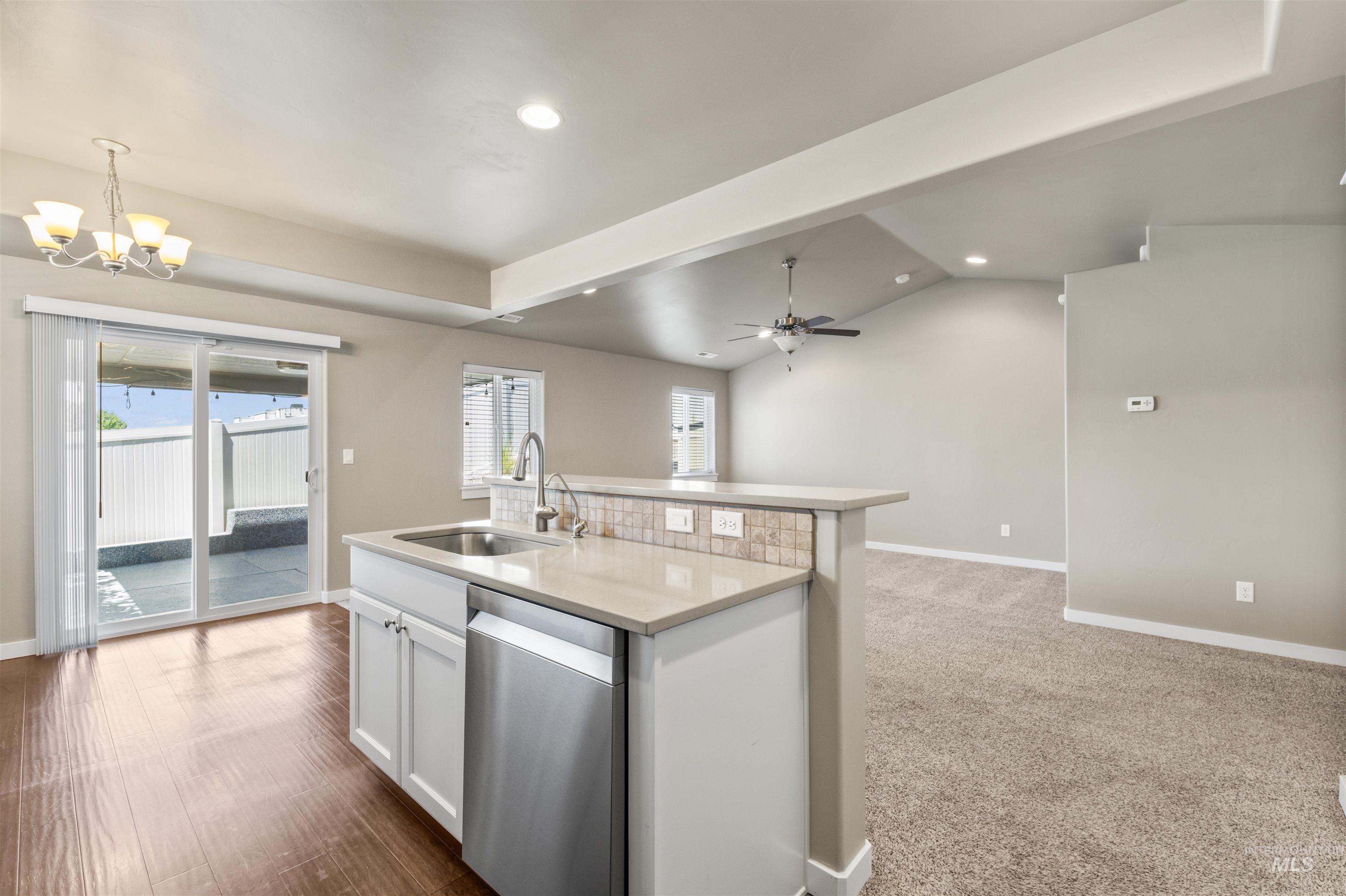 3605 S Edgeview, Nampa, Idaho 83686, 3 Bedrooms, 2 Bathrooms, Residential For Sale, Price $439,900, 98947478