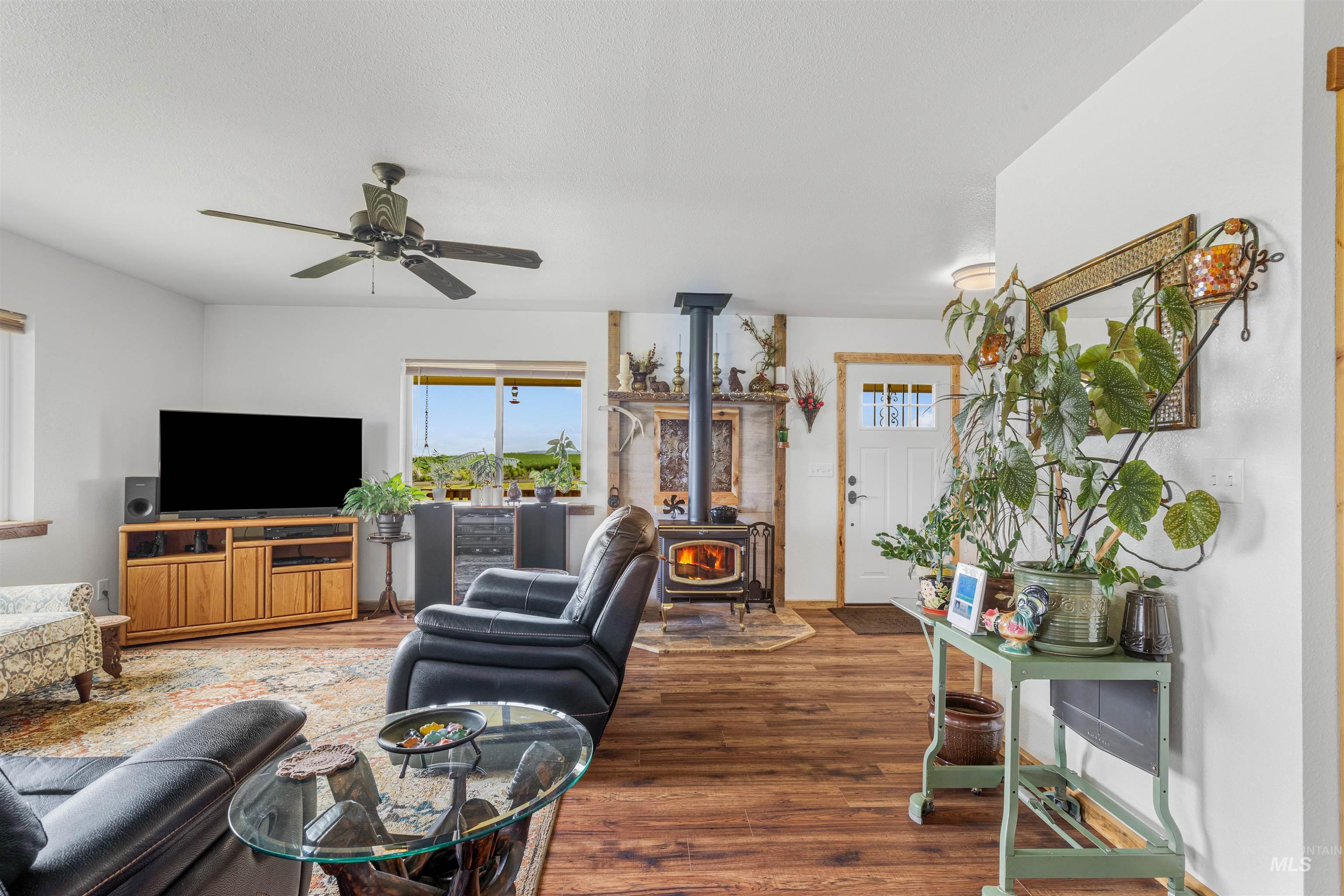 35406 Galen Drive, Lewiston, Idaho 83501, 2 Bedrooms, 1 Bathroom, Residential For Sale, Price $845,000, 98947481