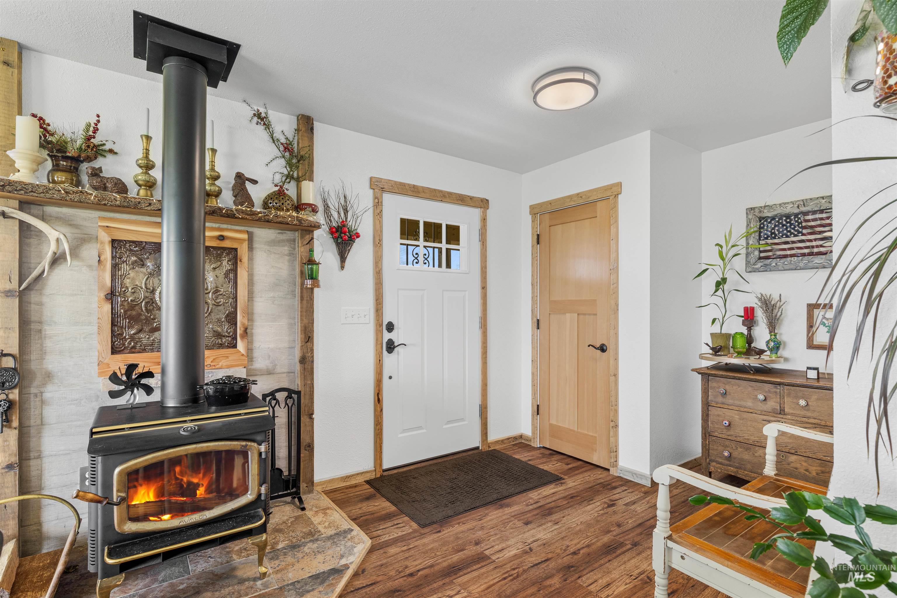35406 Galen Drive, Lewiston, Idaho 83501, 2 Bedrooms, 1 Bathroom, Residential For Sale, Price $845,000, 98947481