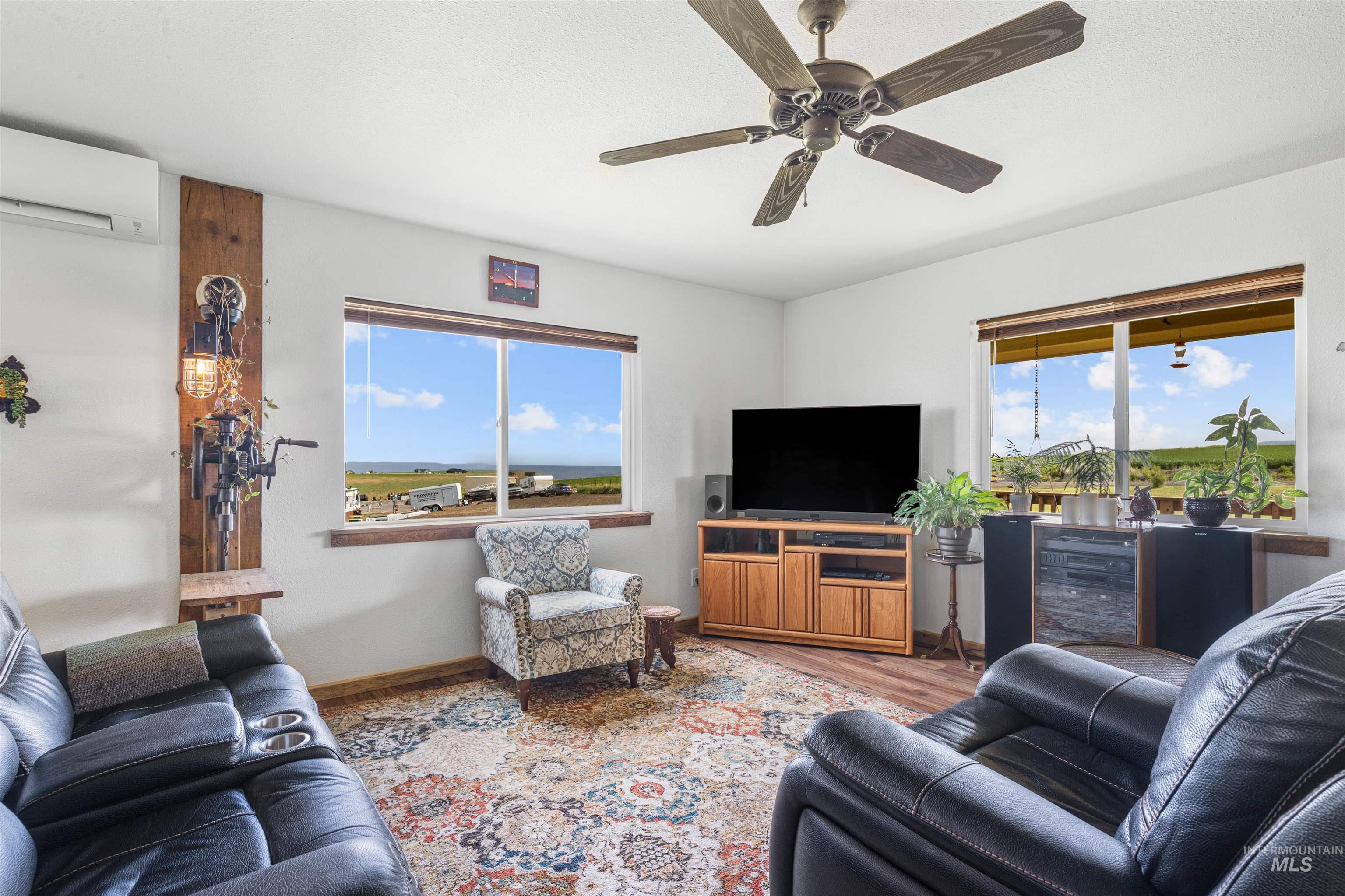 35406 Galen Drive, Lewiston, Idaho 83501, 2 Bedrooms, 1 Bathroom, Residential For Sale, Price $845,000, 98947481