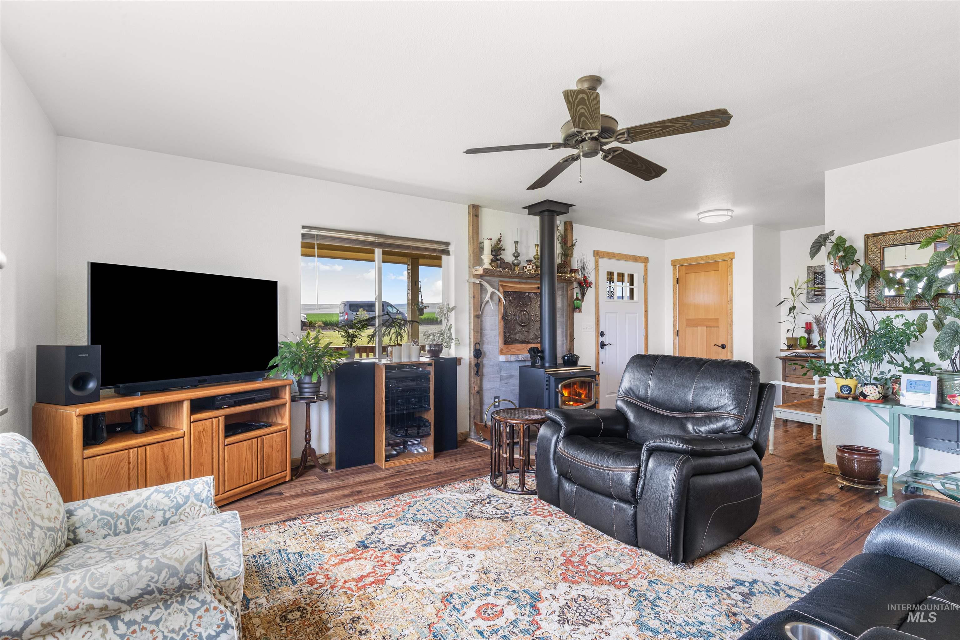 35406 Galen Drive, Lewiston, Idaho 83501, 2 Bedrooms, 1 Bathroom, Residential For Sale, Price $845,000, 98947481