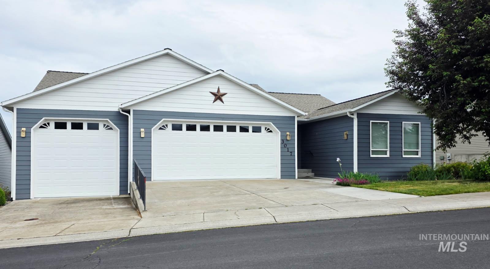 3017 Cypress St, Lewiston, Idaho 83501, 5 Bedrooms, 3 Bathrooms, Residential For Sale, Price $550,000, 98947503