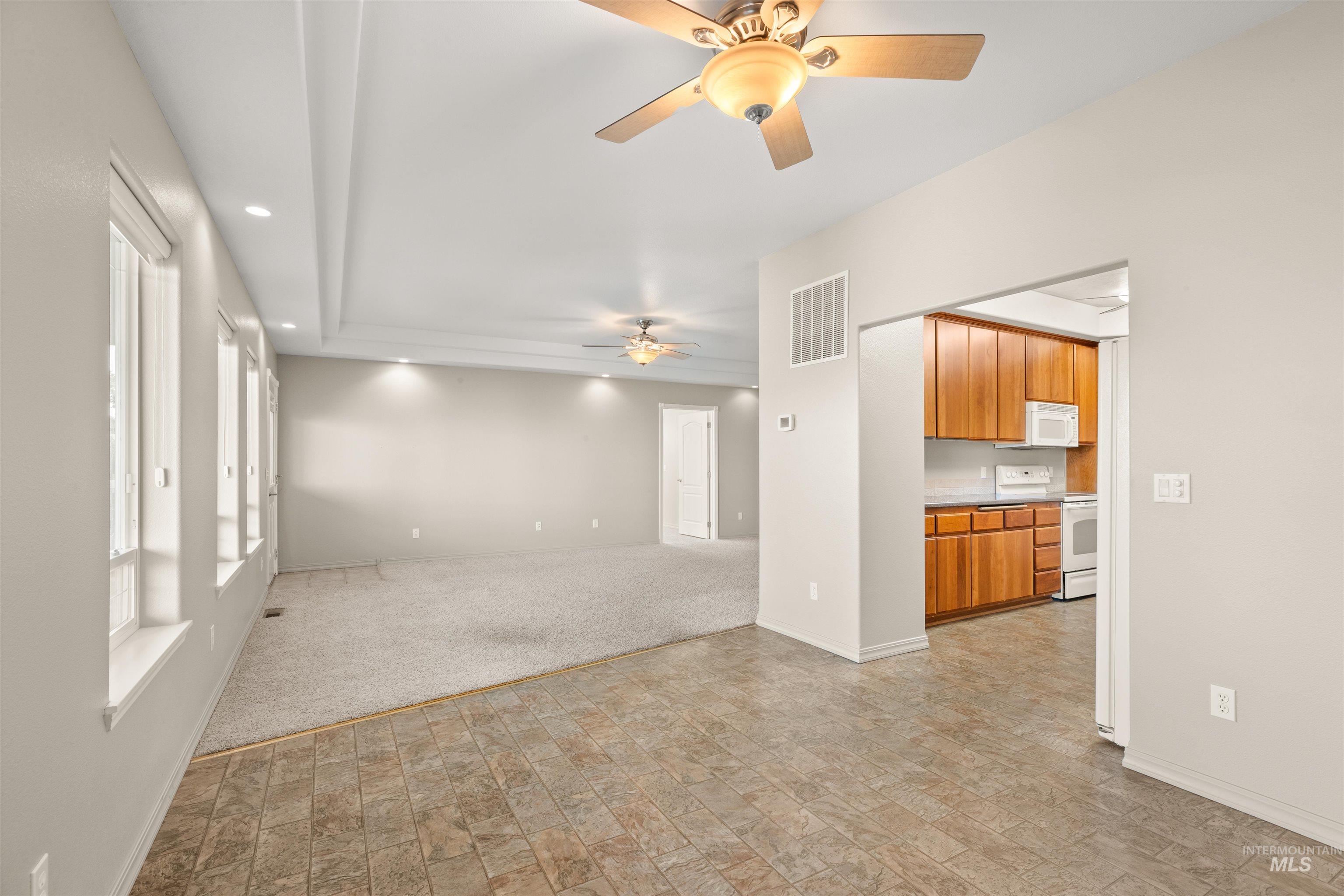 3017 Cypress St, Lewiston, Idaho 83501, 5 Bedrooms, 3 Bathrooms, Residential For Sale, Price $550,000, 98947503