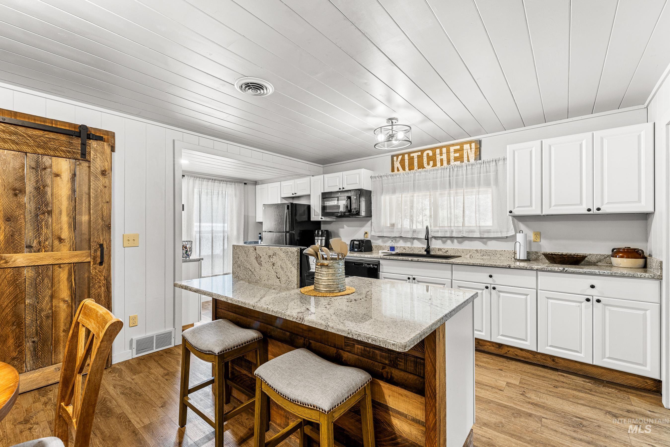509 S Main St, Riggins, Idaho 83549, 4 Bedrooms, 3 Bathrooms, Residential For Sale, Price $599,000, 98947526