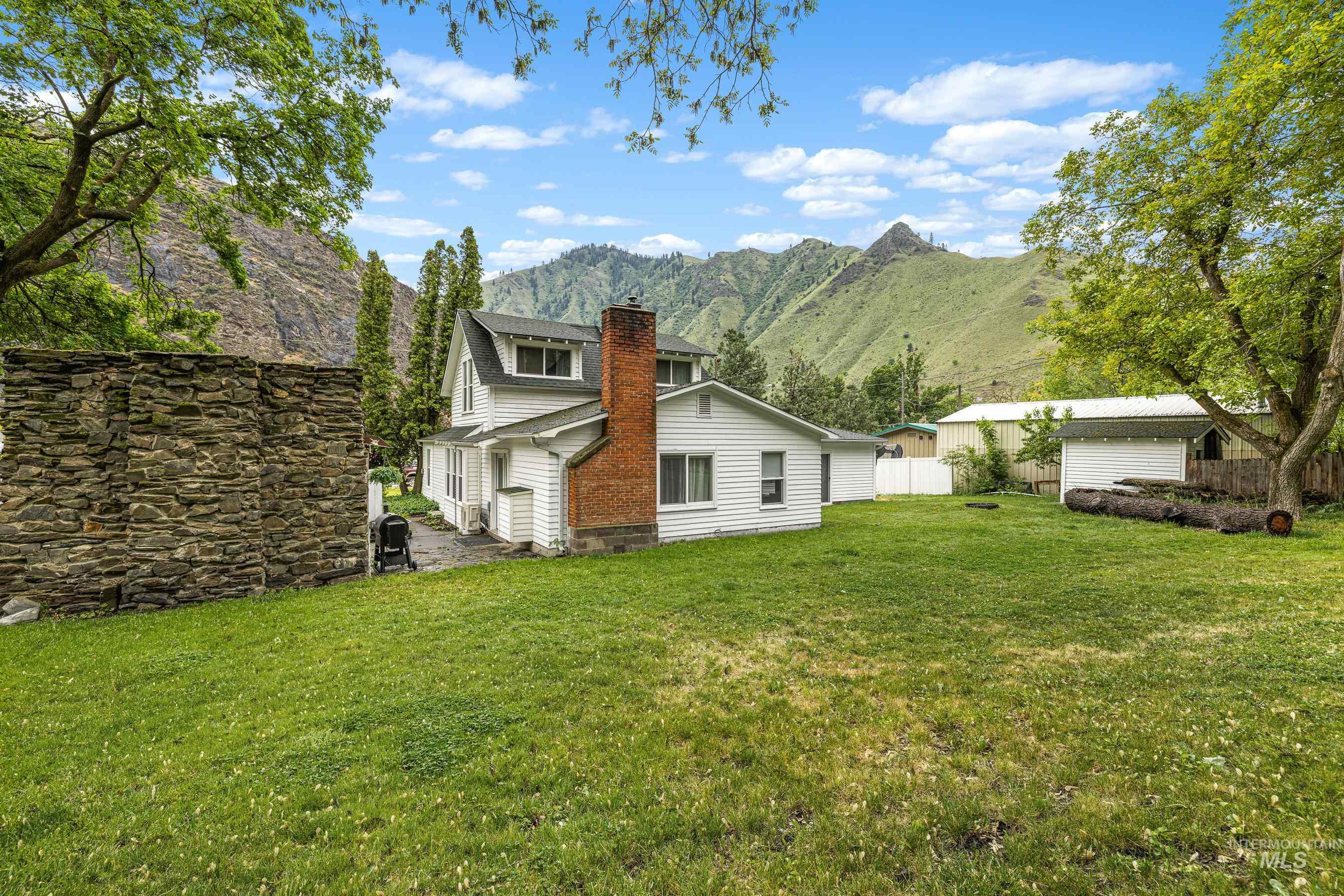 509 S Main St, Riggins, Idaho 83549, 4 Bedrooms, 3 Bathrooms, Residential For Sale, Price $599,000, 98947526