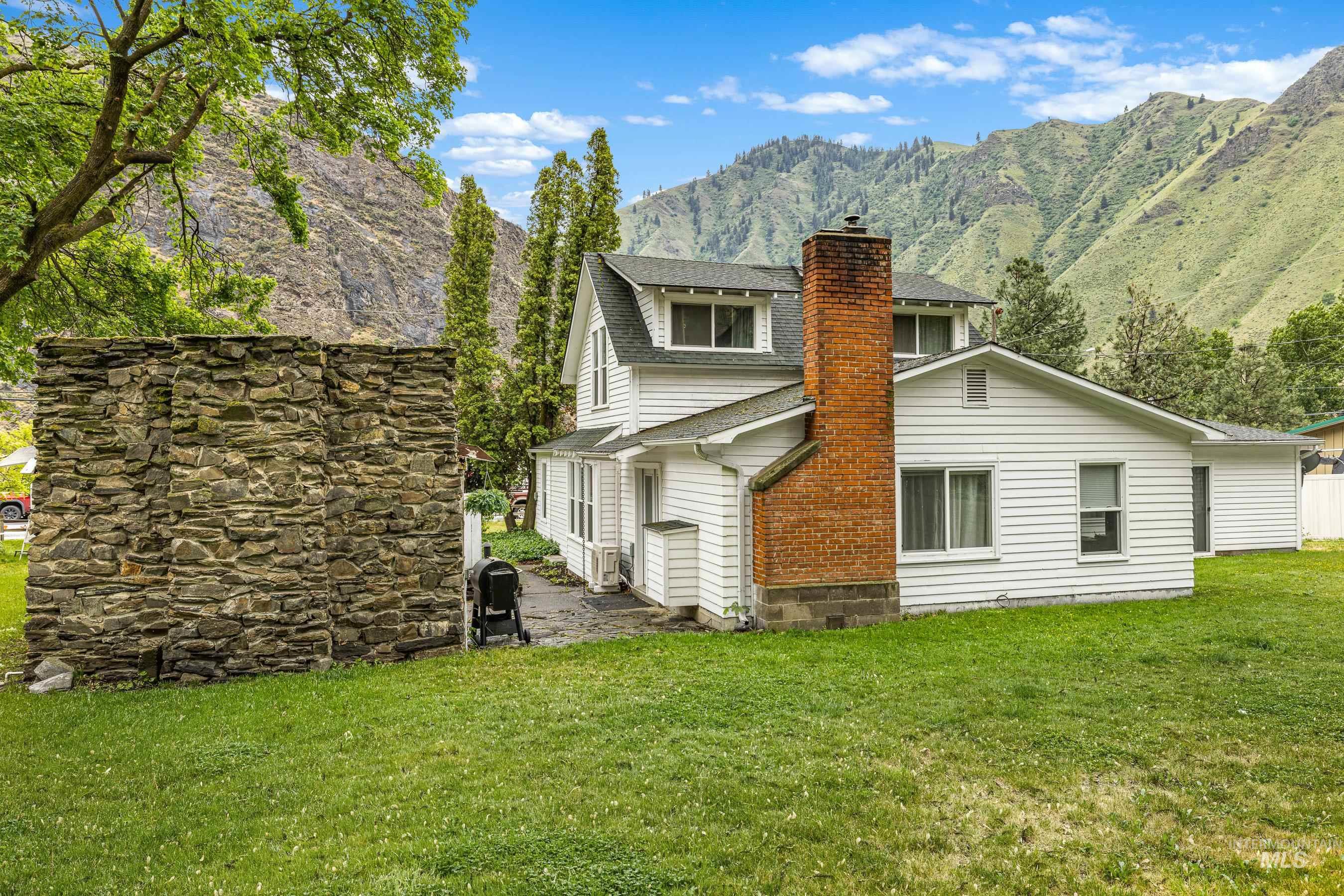 509 S Main St, Riggins, Idaho 83549, 4 Bedrooms, 3 Bathrooms, Residential For Sale, Price $599,000, 98947526
