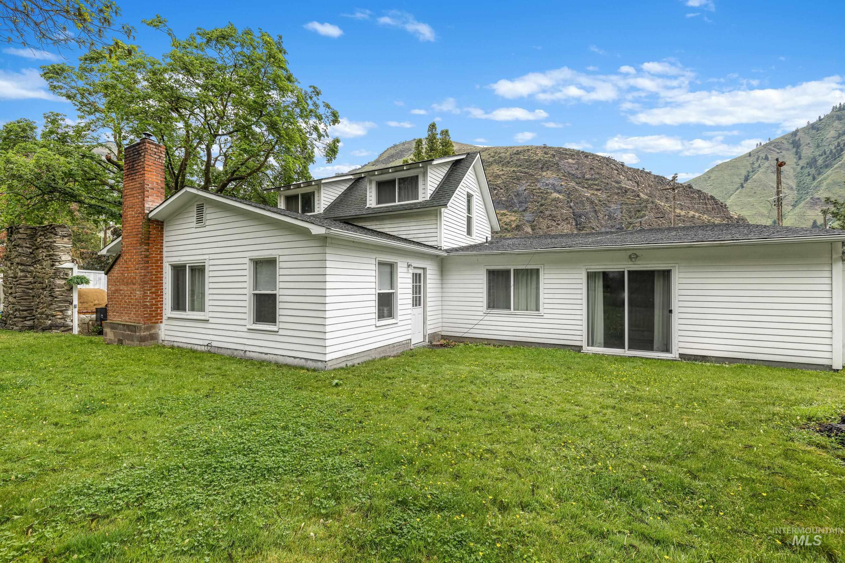 509 S Main St, Riggins, Idaho 83549, 4 Bedrooms, 3 Bathrooms, Residential For Sale, Price $599,000, 98947526