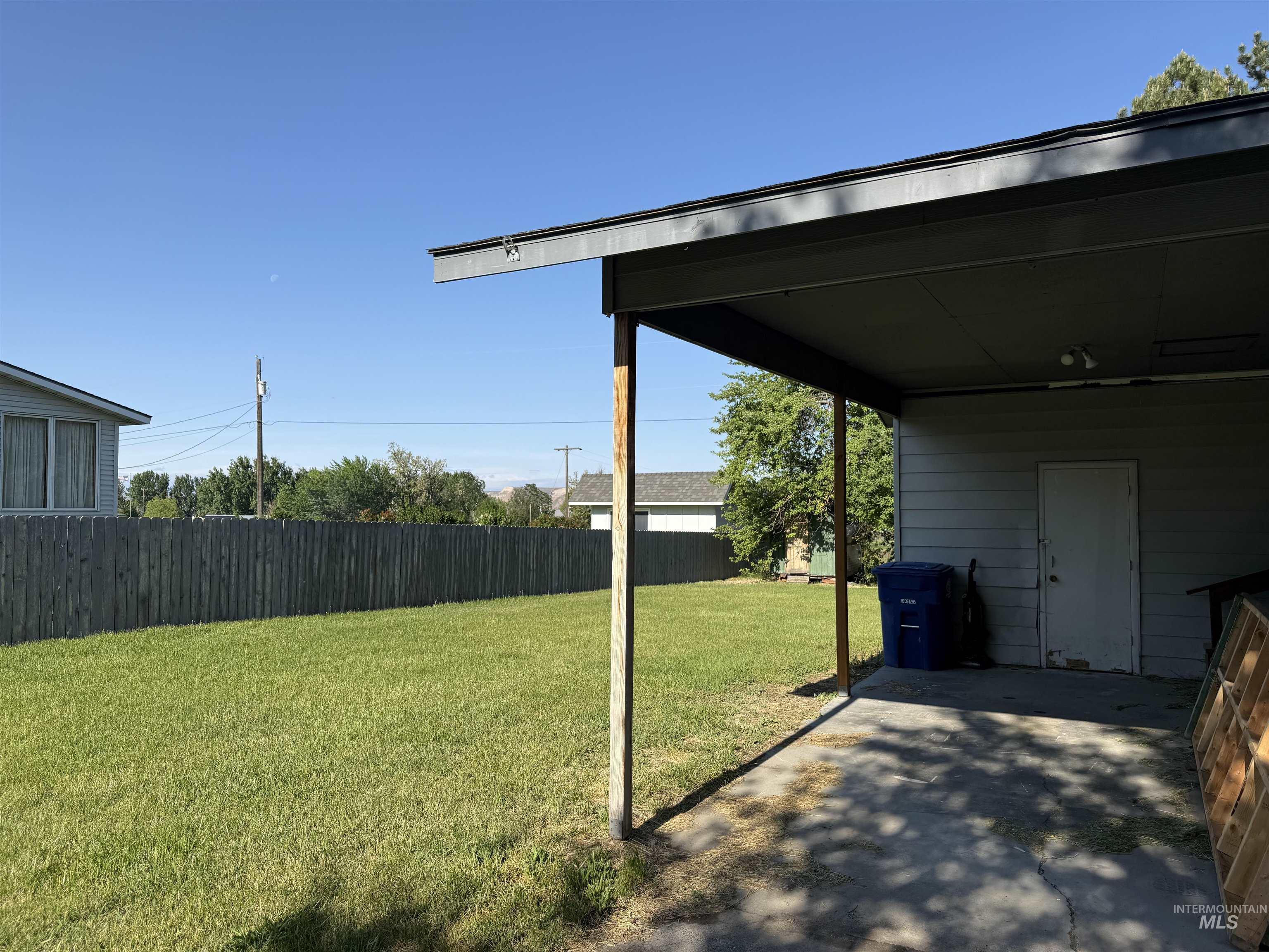 140 Quick Silver Ave, Hagerman, Idaho 83332-5027, 5 Bedrooms, 2 Bathrooms, Residential For Sale, Price $279,999, 98947534