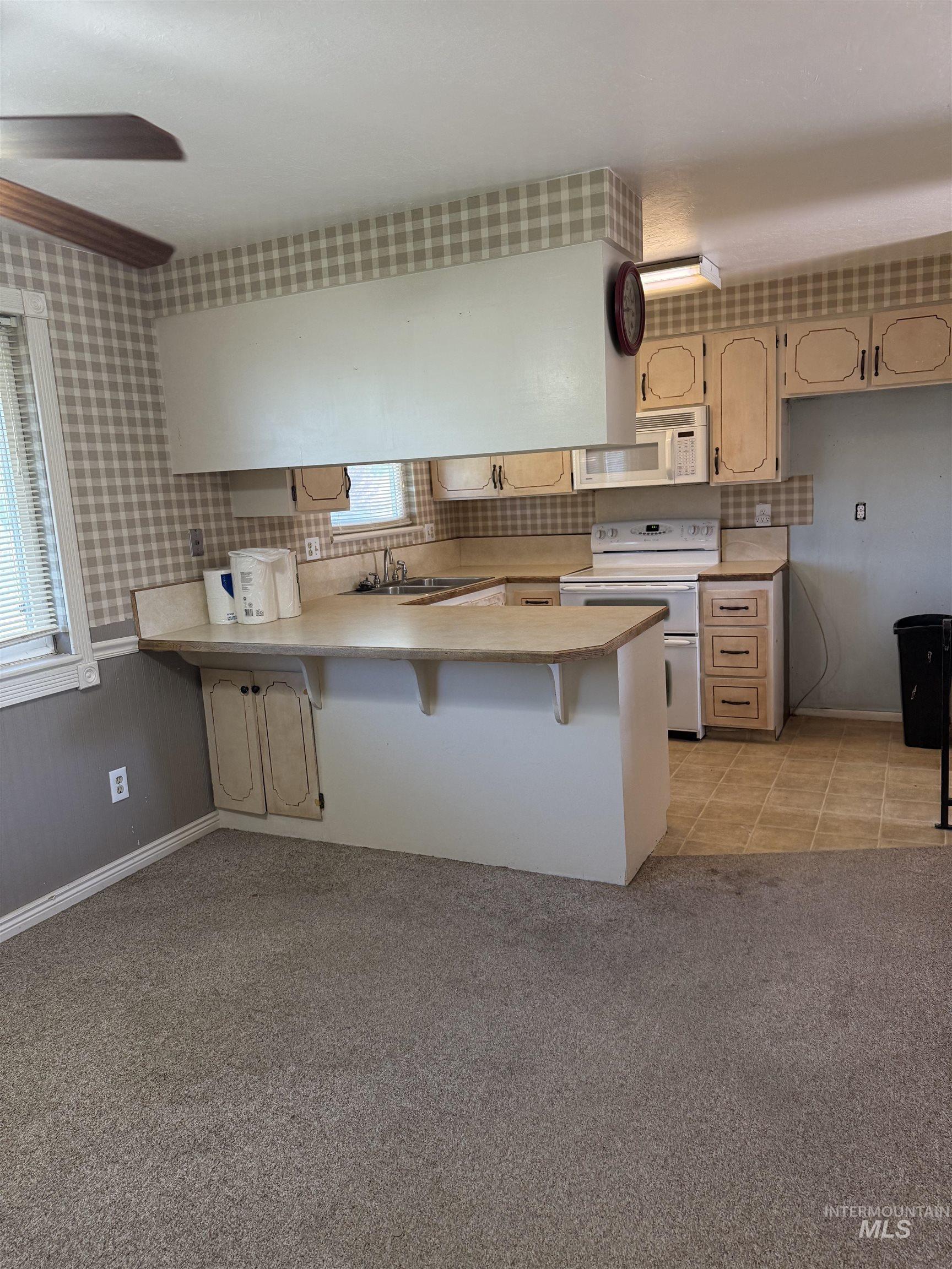 140 Quick Silver Ave, Hagerman, Idaho 83332-5027, 5 Bedrooms, 2 Bathrooms, Residential For Sale, Price $279,999, 98947534