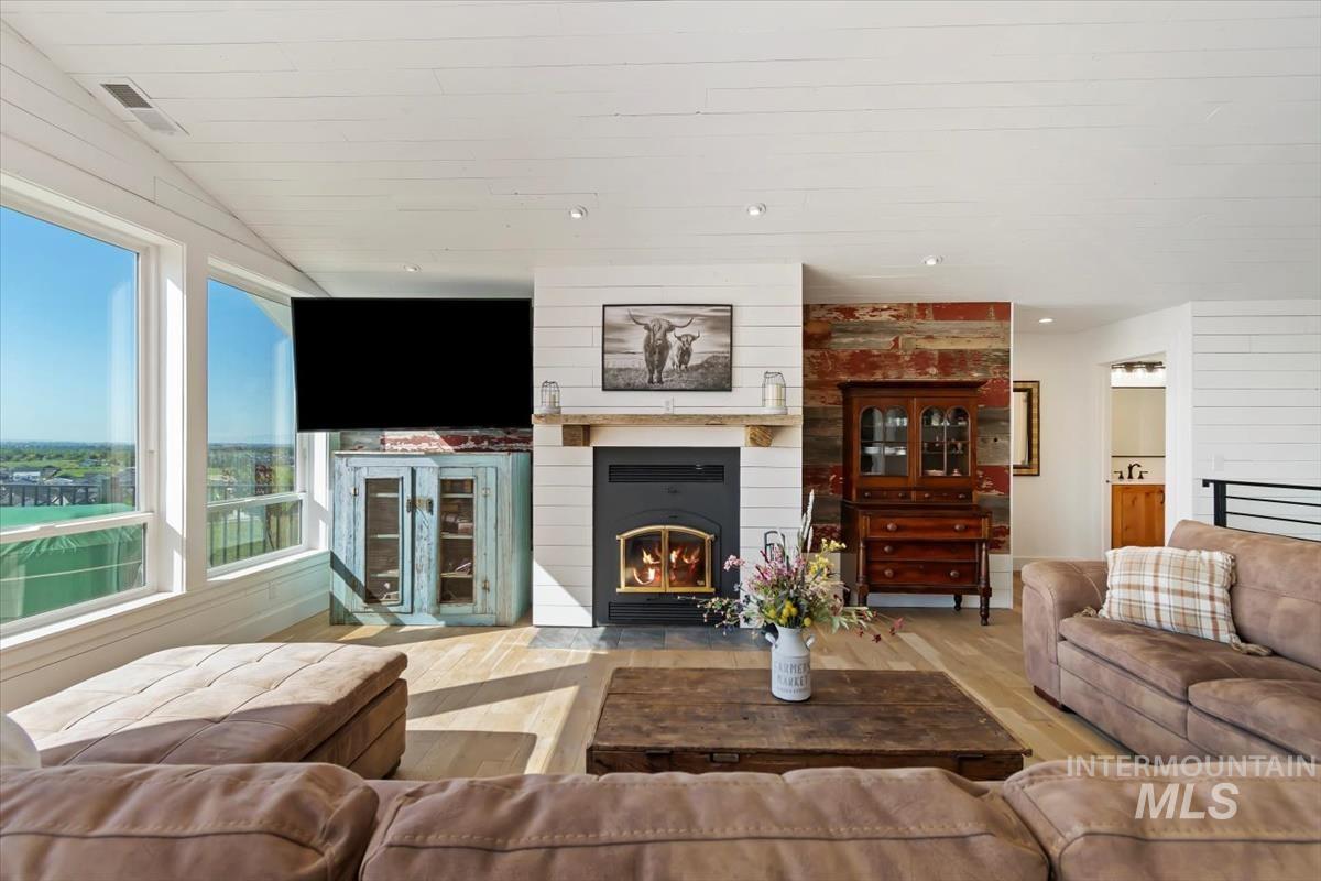 10200 W Scenic View, Star, Idaho 83669, 4 Bedrooms, 2.5 Bathrooms, Residential For Sale, Price $2,395,000, 98947539