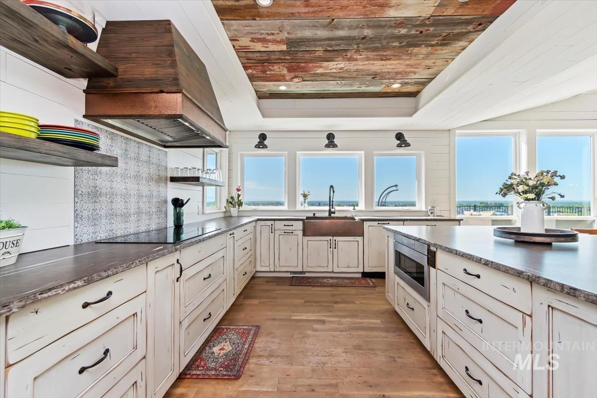 10200 W Scenic View, Star, Idaho 83669, 4 Bedrooms, 2.5 Bathrooms, Residential For Sale, Price $2,395,000, 98947539