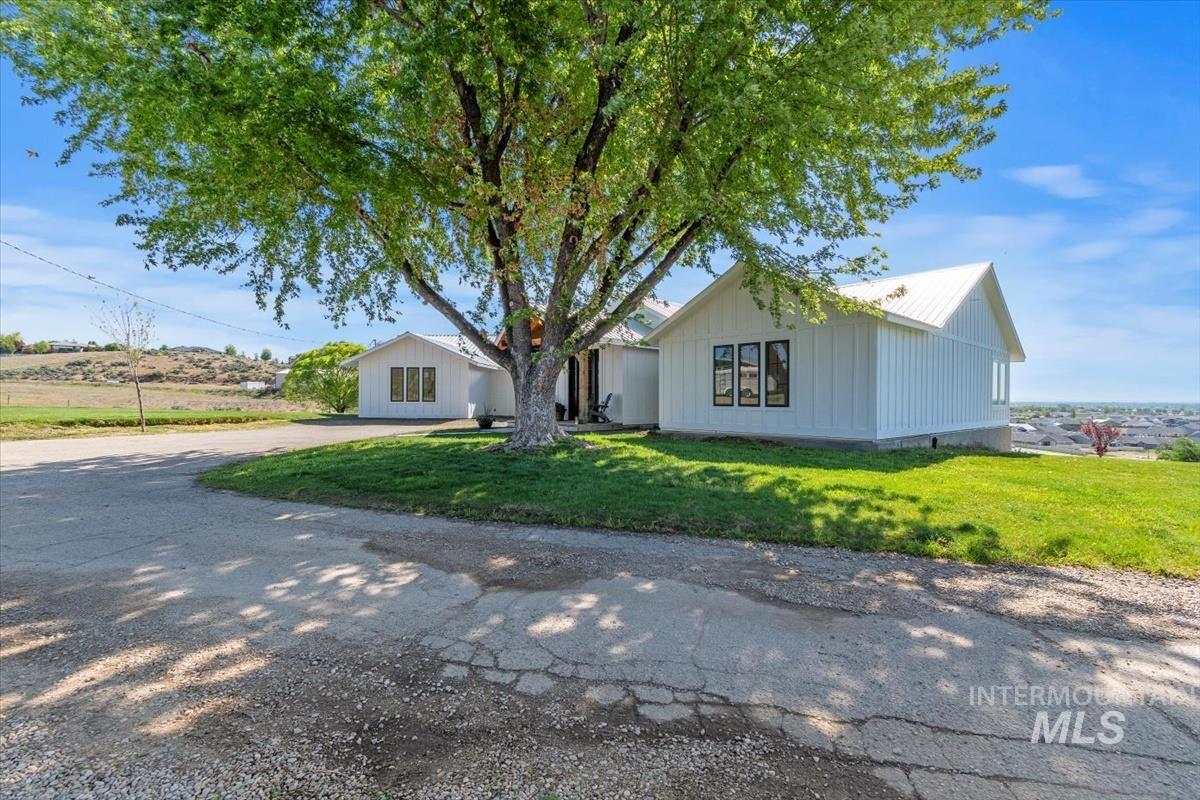 10200 W Scenic View, Star, Idaho 83669, 4 Bedrooms, 2.5 Bathrooms, Residential For Sale, Price $2,395,000, 98947539