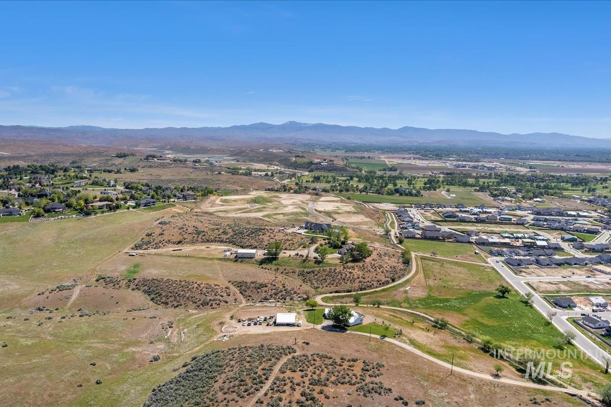 10200 W Scenic View, Star, Idaho 83669, 4 Bedrooms, 2.5 Bathrooms, Residential For Sale, Price $2,395,000, 98947539