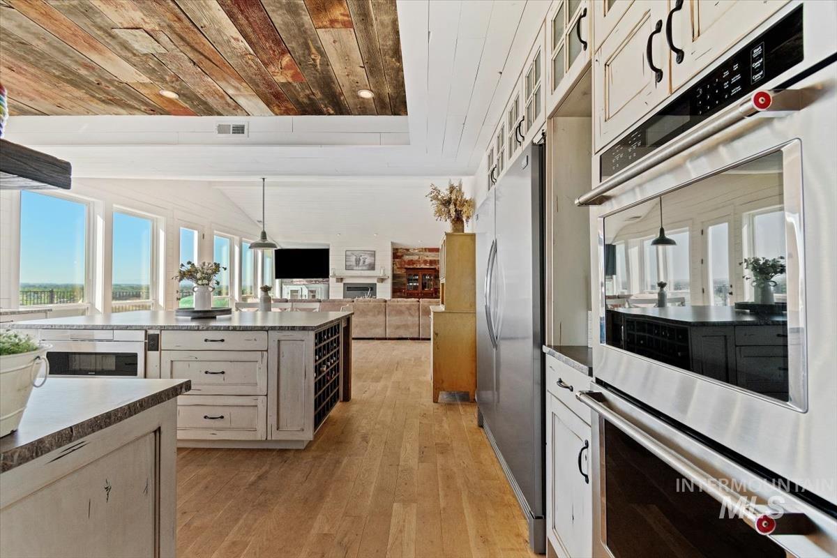 10200 W Scenic View, Star, Idaho 83669, 4 Bedrooms, 2.5 Bathrooms, Residential For Sale, Price $2,395,000, 98947539