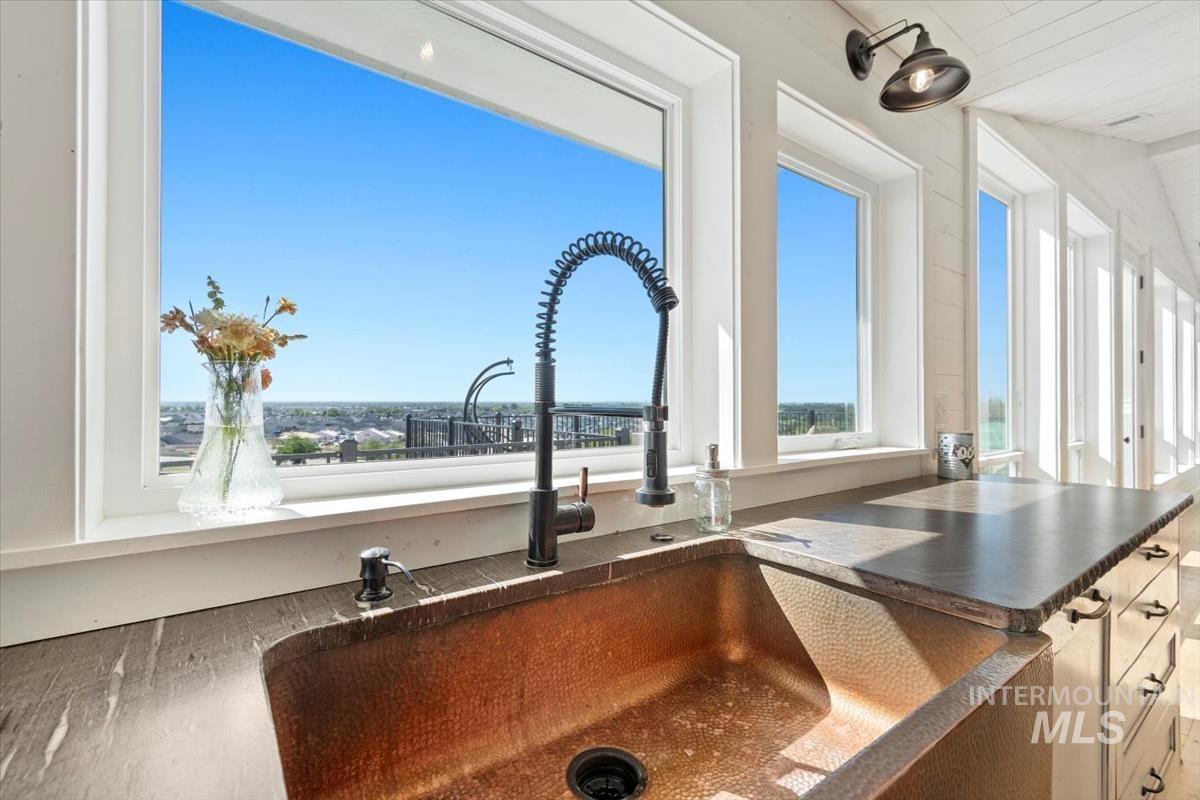 10200 W Scenic View, Star, Idaho 83669, 4 Bedrooms, 2.5 Bathrooms, Residential For Sale, Price $2,395,000, 98947539