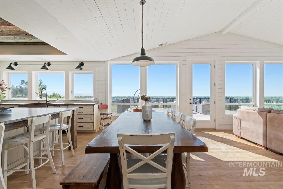 10200 W Scenic View, Star, Idaho 83669, 4 Bedrooms, 2.5 Bathrooms, Residential For Sale, Price $2,395,000, 98947539
