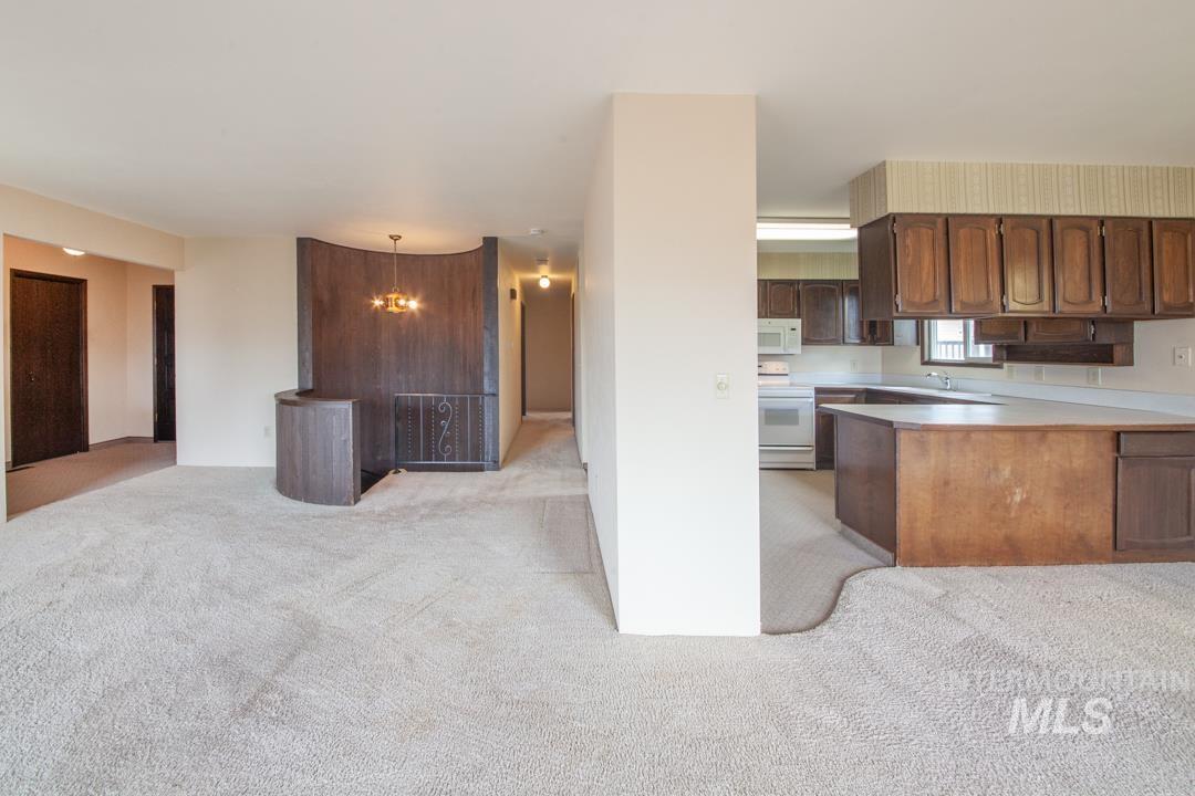2634 Laurel Ct, Clarkston, Washington 99403, 4 Bedrooms, 3 Bathrooms, Residential For Sale, Price $399,000, 98947560