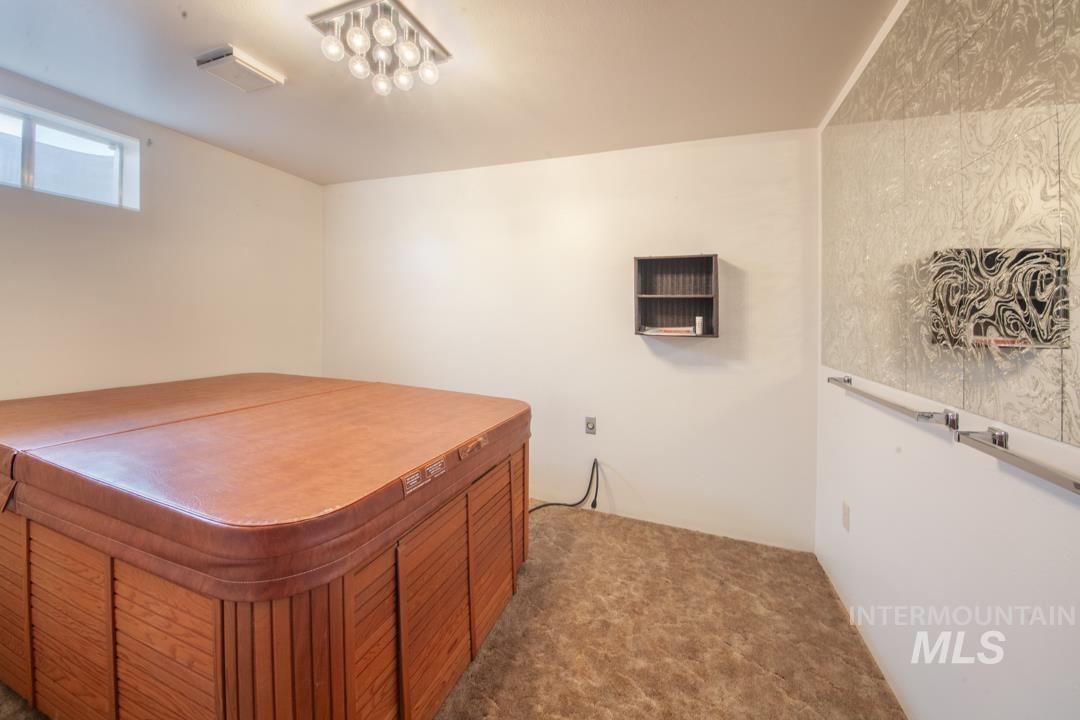 2634 Laurel Ct, Clarkston, Washington 99403, 4 Bedrooms, 3 Bathrooms, Residential For Sale, Price $399,000, 98947560