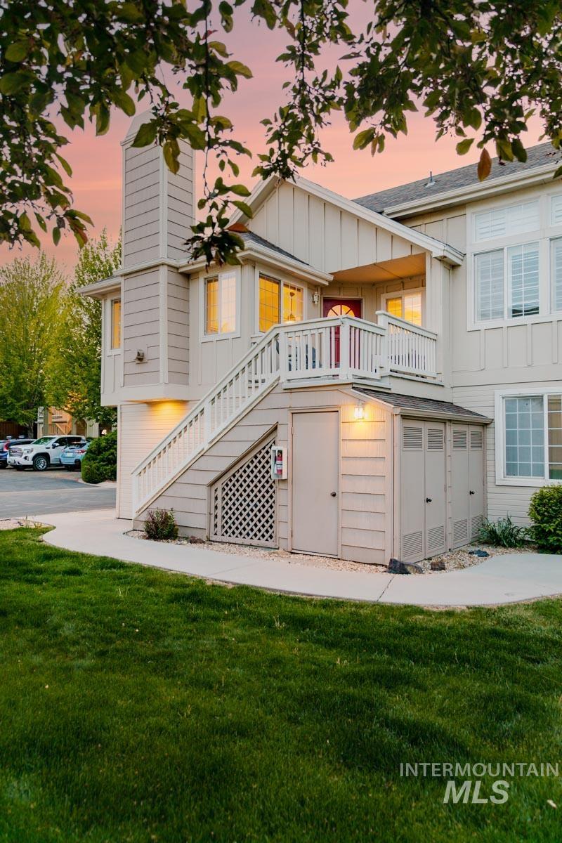 5158 S Surprise Way, Boise, Idaho 83716, 2 Bedrooms, 2 Bathrooms, Residential For Sale, Price $415,000, 98947571