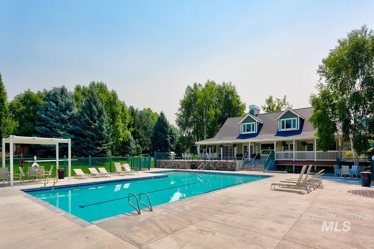 5158 S Surprise Way, Boise, Idaho 83716, 2 Bedrooms, 2 Bathrooms, Residential For Sale, Price $415,000, 98947571