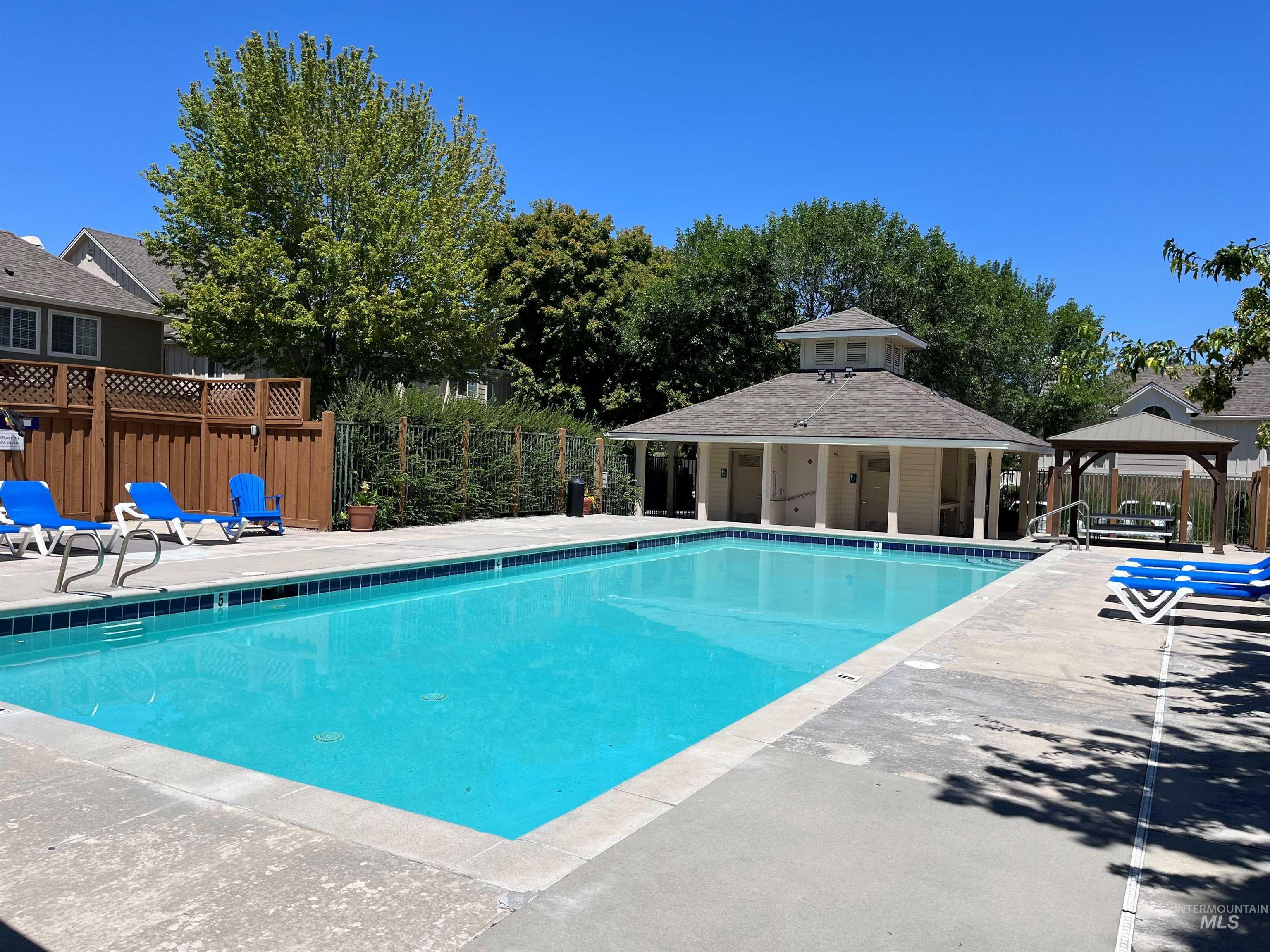 5158 S Surprise Way, Boise, Idaho 83716, 2 Bedrooms, 2 Bathrooms, Residential For Sale, Price $415,000, 98947571