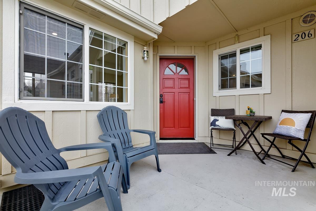 5158 S Surprise Way, Boise, Idaho 83716, 2 Bedrooms, 2 Bathrooms, Residential Income For Sale, Price $415,000, 98947581